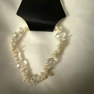 Elegant White Beaded bracelet